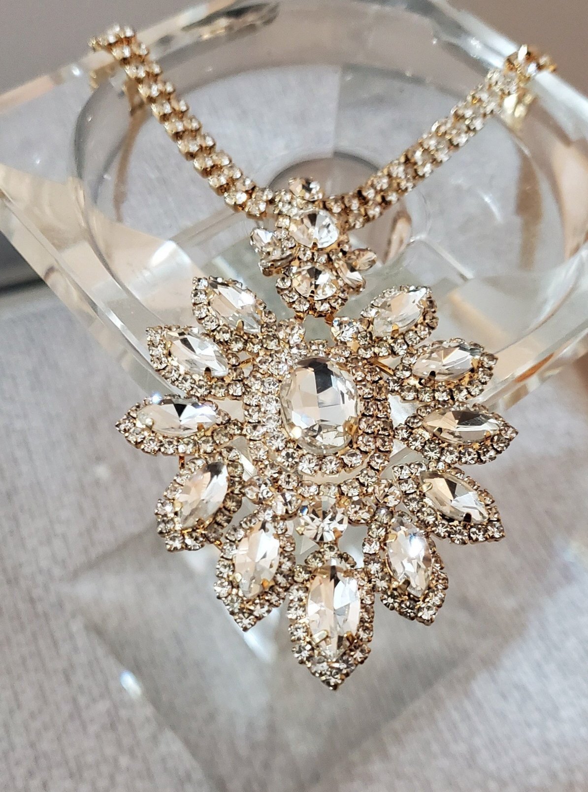 Star Struck Pendant Necklace - Bonafide Glam
